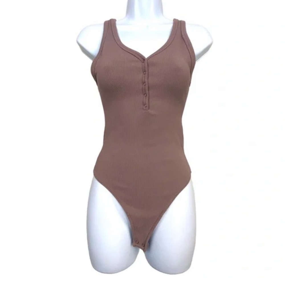 Abercrombie & Fitch Mauve Henley Tank Seamless Ribbed Soft A&F Bodysuit XS NWT